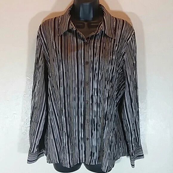 East 5th women's size Large button front shirt * - Picture 1 of 7